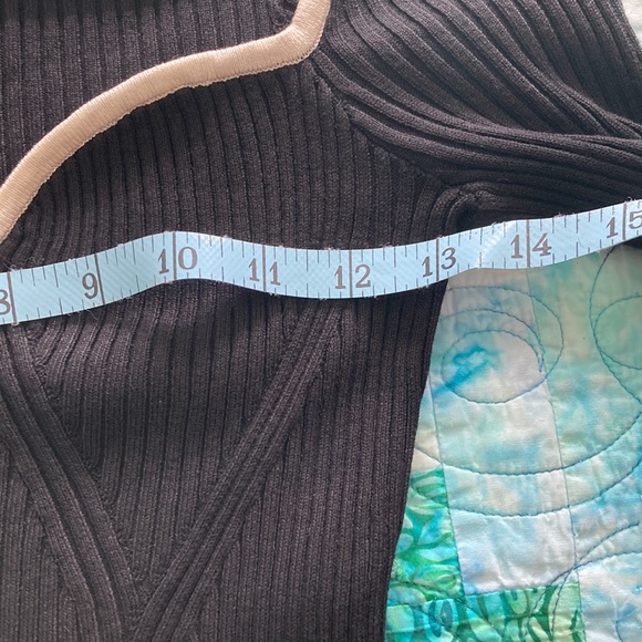 H&M women’s sweater - Picture 6 of 8